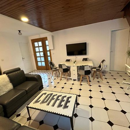 Agreable Appartement Dans Une Maison Saint-Denis (Seine-Saint-Denis) Exterior foto